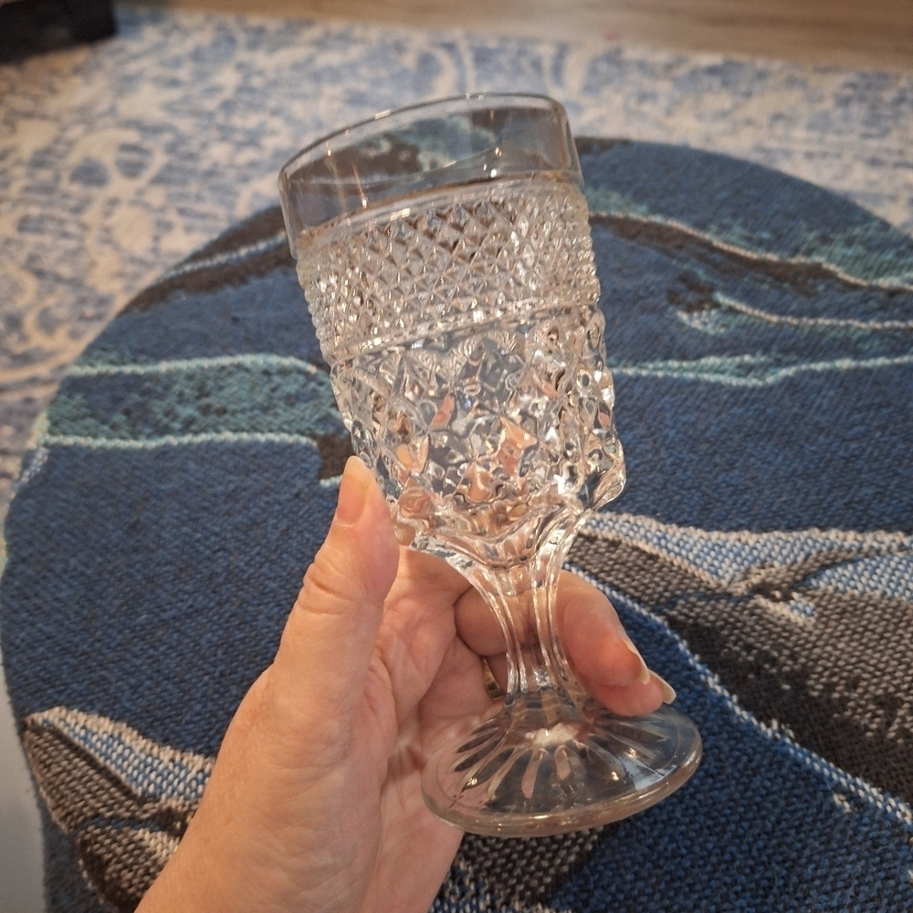 Vintage Anchor Hocking Wexford Vintage 7” Stemmed Wine water Goblets press Glass - Picture 11 of 11